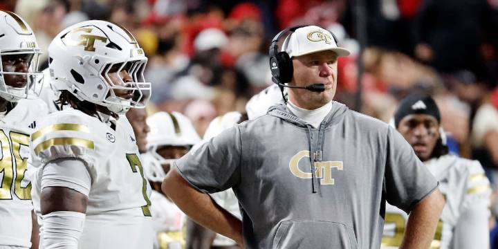 Georgia Tech takes steep drop, UGA remains No. 4 in latest AP poll