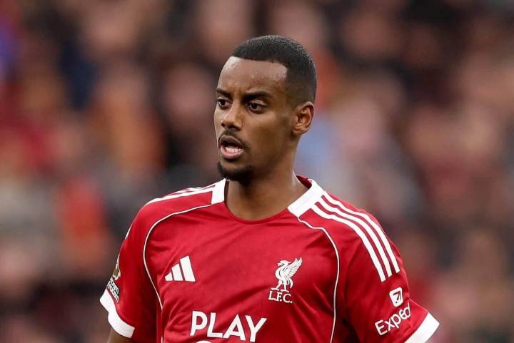 Liverpool injuries: Alexander Isak out of Real Madrid match, Curtis Jones training