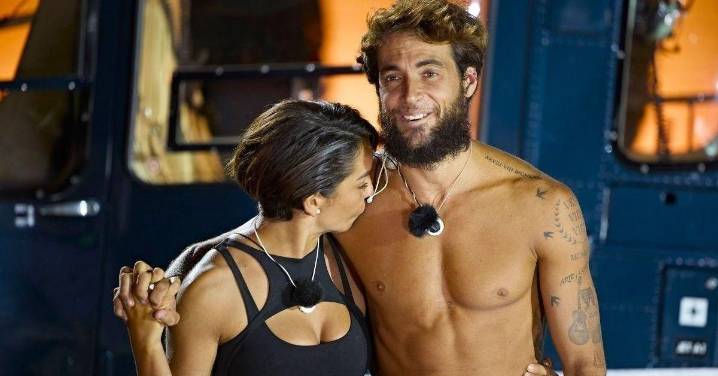 Los besos de pasión de Montoya y Anita Williams que confirman su reconciliación