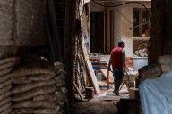 El alza de salarios en 2025 y 2026 no compensará "en ningún caso" la pérdida de poder adquisitivo de 2022 y después se estancarán