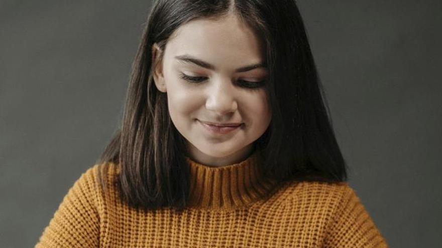 Toxicidad disfrazada de romance: ¿sabe lo que está leyendo sus hijas?