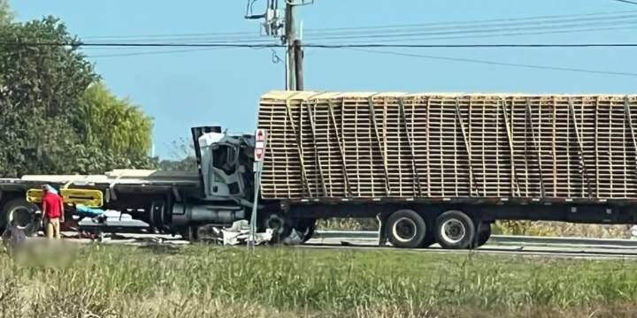 Multiple people injured in multi-vehicle crash in West Baton Rouge Parish