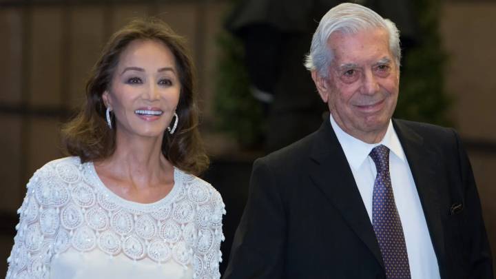 El hijo de Vargas Llosa 'responde' a Isabel Preysler: "La reconciliación con mi madre fue lo más hermoso que le pasó en su etapa final"