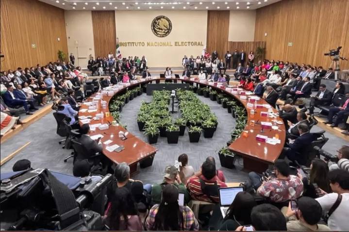 Inicia INE el análisis hacia el voto electrónico por Internet en el país