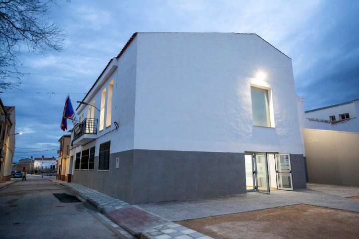 Las Conserjerías seguirán a cargo de empresas de inserción