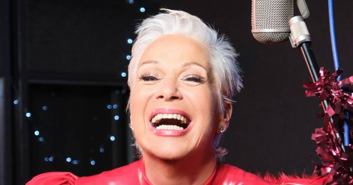 Denise Welch branded 'iconic' by Loose Women co-star after huge career move