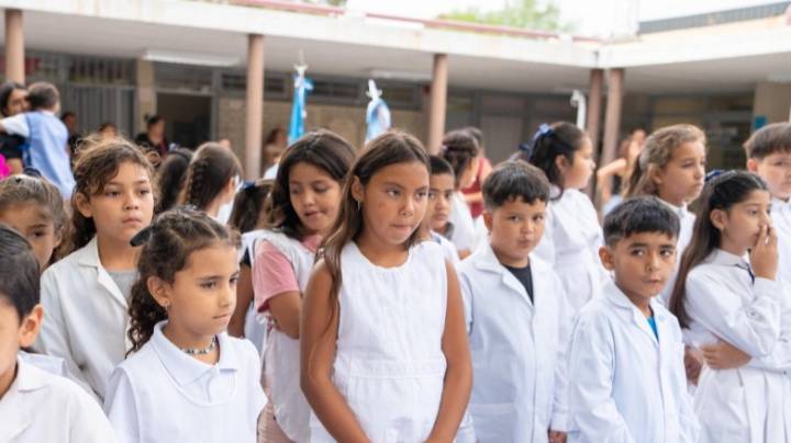 Educación apunta a empezar las clases en marzo para cumplir con los 190 días del ciclo lectivo 2026