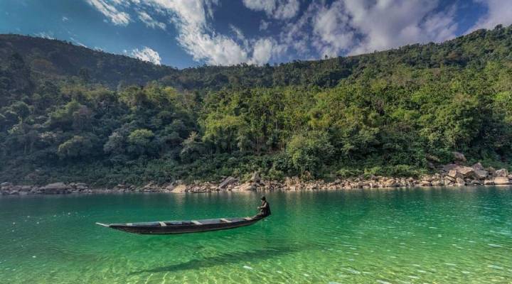 Meghalaya Pollution Board fines NHIDCL Rs 15 lakh for Umngot river pollution