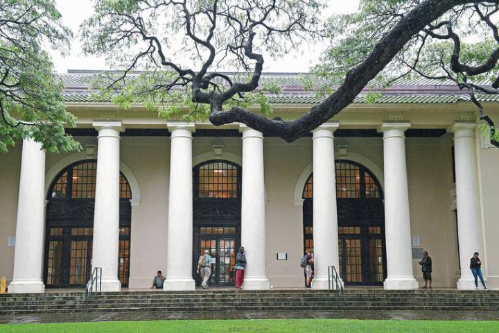 Kokua Food Drive collecting food donations at public libraries