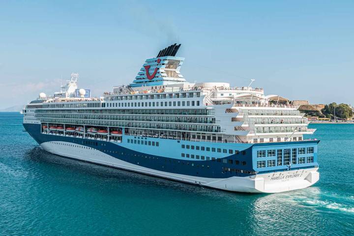 76-Year-Old Tourist Missing After Falling from Cruise Ship in Atlantic