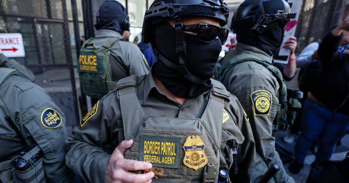 Appeals court pauses injunction restricting immigration agents' use of force in Chicago