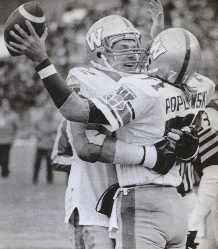 The story behind the photo: Winnipeg Blue Bombers alumnus Joe Poplawski