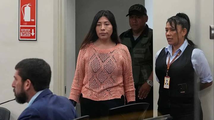Betssy Chávez recibe asilo en México y rompe relaciones con Perú