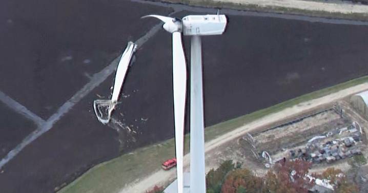 Wind turbine blade breaks off in Plymouth, Massachusetts, lands in cranberry bog