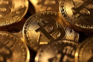 Investors pull record $523 million from BlackRock’s flagship bitcoin ETF