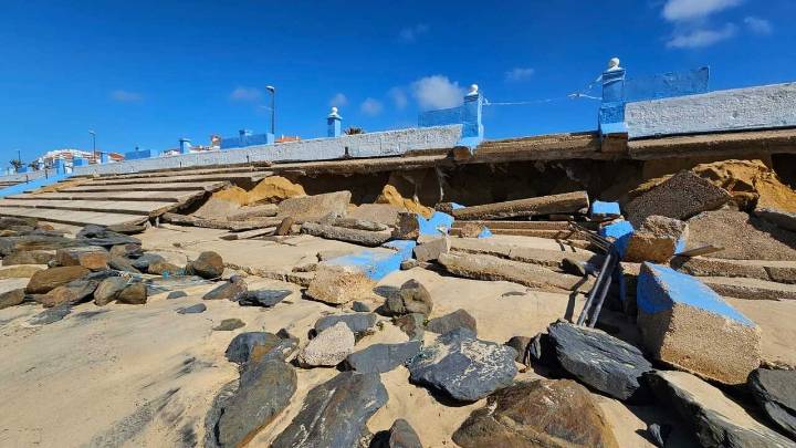 Almonte solicita la declaración de emergencia ante "el grave deterioro" del paseo marítimo de Matalascañas