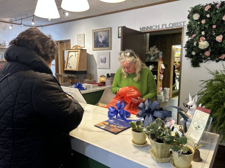 West Virginia floral shop creates for a mourning community