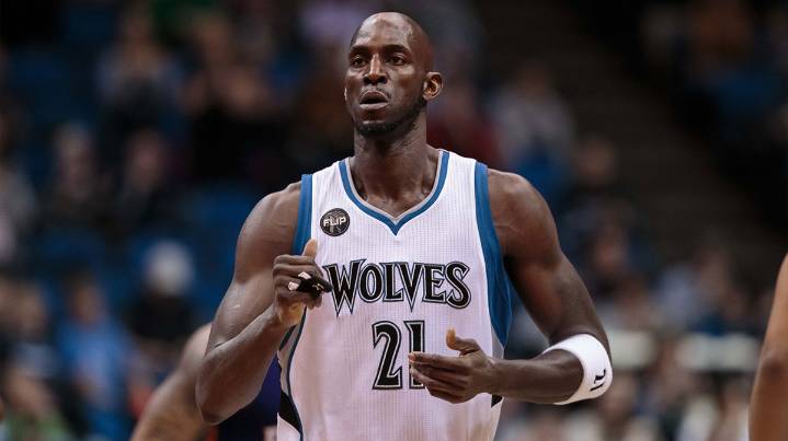 Kevin Garnett drops wild 4-word reaction to 30th anniversary of NBA debut