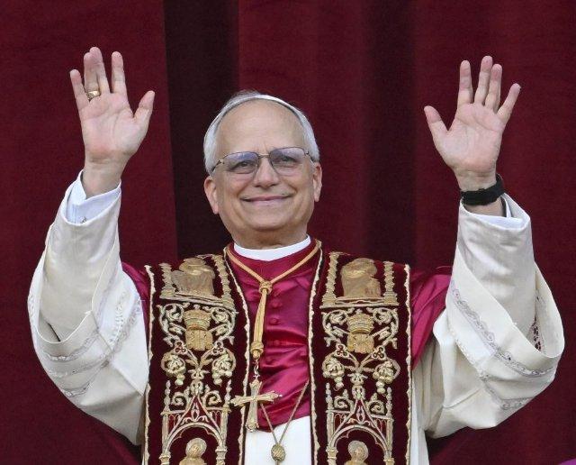 El papa León XIV llamó a la unidad y la paz en su despedida de Turquía
