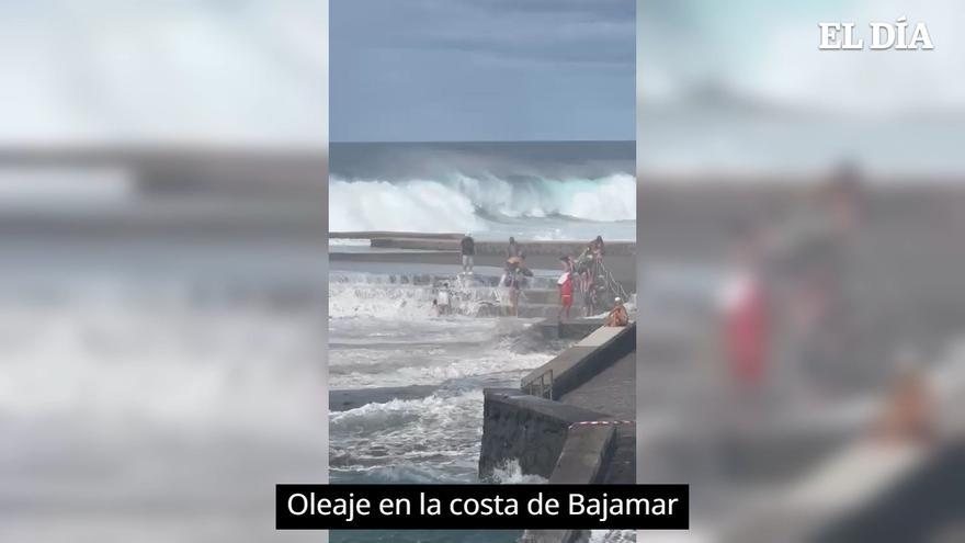 Oleaje en la costa de Bajamar