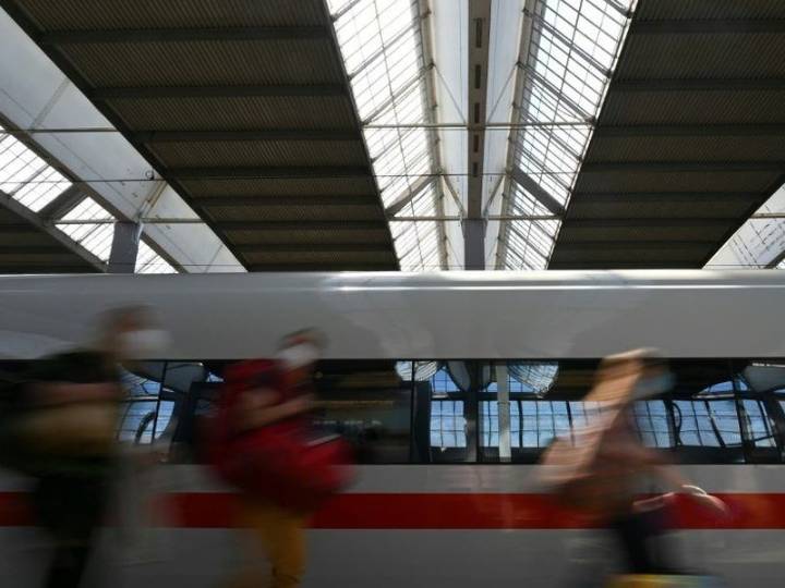 European Commission wants high-speed rail linking EU capitals by 2040