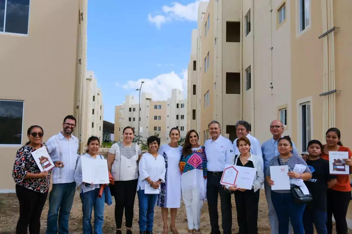 Playa del Carmen: Sheinbaum entrega 225 viviendas y anuncia expansión histórica a 64 mil casas en Quintana Roo