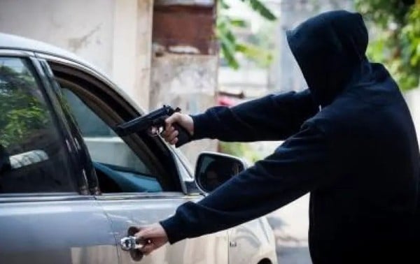 El mῐεdҩ de pεrdεrIҩ todo en un cαrjαckῐng, incIμso Iα vῐ∂α