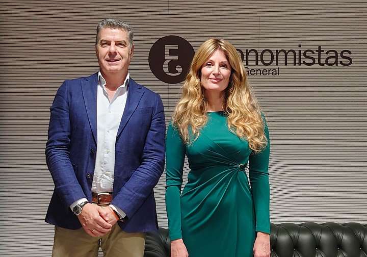 Confede y el Consejo General de Economistas estrechan lazos entre universidades y colegios profesionales