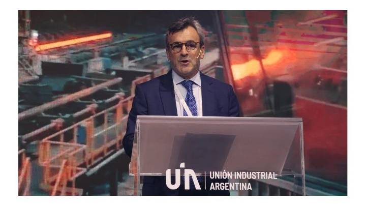 La UIA insiste en avanzar con reformas que impulsen la formalización y sumen más contribuyentes