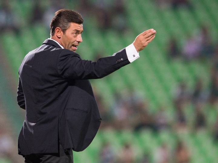 Pedro Caixinha volvería a la Liga MX