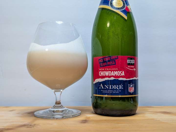 The NFL endorsed a ‘Chowdamosa’ for Patriots fans. I drank it so you don’t have to