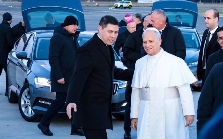 Papa León XIV abre puerta a viaje a España: «Más que...