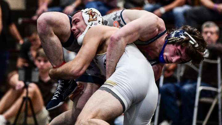 Lehigh wrestlers battle to sweep pair of duals at Liberty