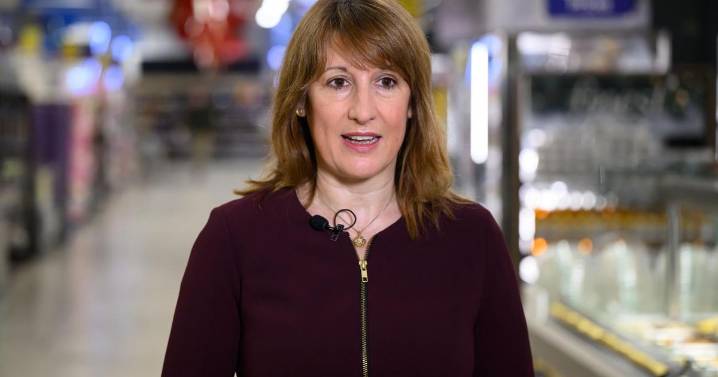 Reeves calls for Labour unity ahead of tax