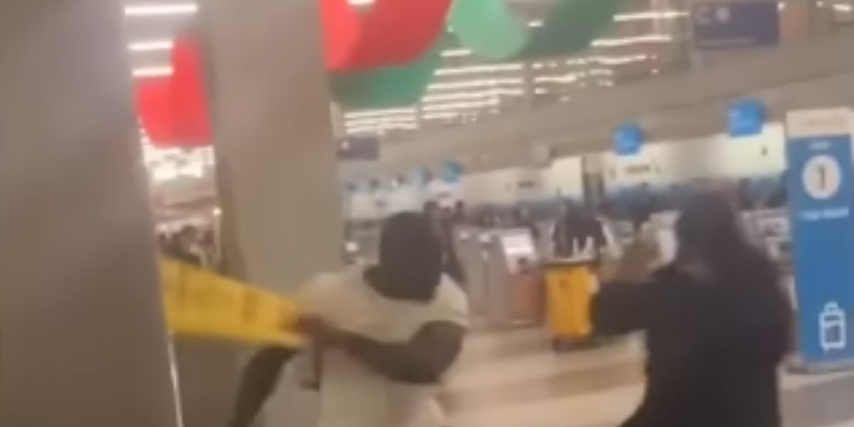 Dress with ‘respect.’ TSA urges travelers to ‘return to civility’ ahead of holiday season