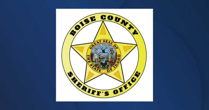 Family of seven rescued after car breaks down during Christmas tree hunt in Boise Mountains