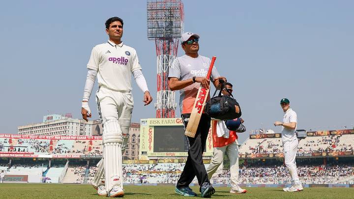 Shubman Gill Injury Update: Indian Captain Taken To ICU, Will Take No Further Part In Eden Gardens Clash