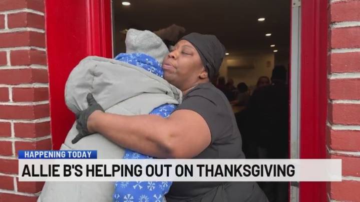 Allie B's Cozy Kitchen feeding the community on Thanksgiving