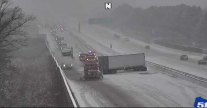 Traffic alert: Left two southbound lanes closed after crash on I