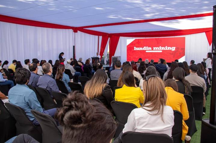 Lundin Mining y UDA acercan la minería a los estudiantes con exitosa Feria Laboral 2025