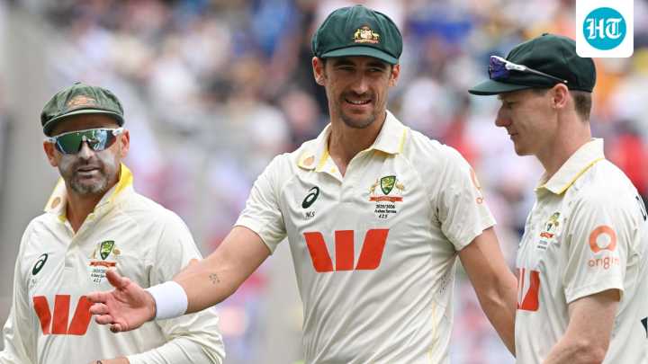 Mitchell Starc does what no other Aussie bowler has done in 35 years