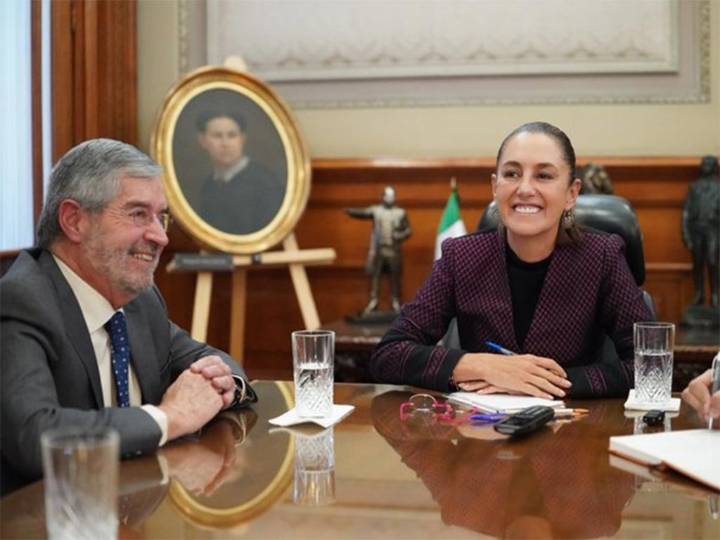 Sheinbaum y Lula acuerdan continuar cooperación entre México y Brasil