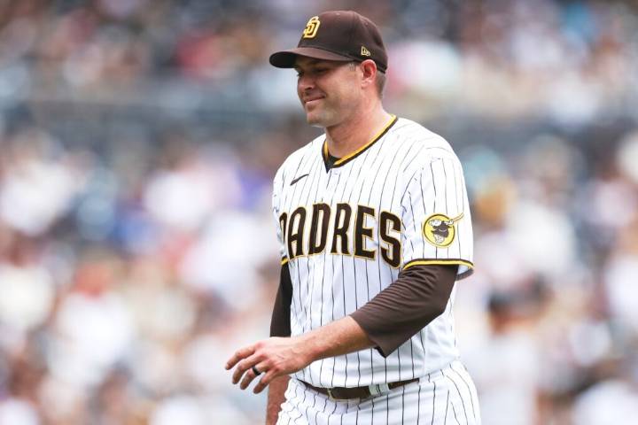 San Diego Padres hire former reliever Craig Stammen as manager