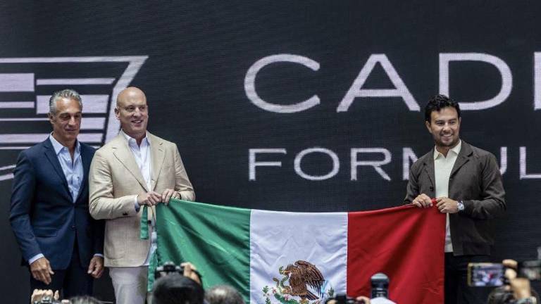 Checo Pérez debuta en pista con Cadillac durante test en Imola