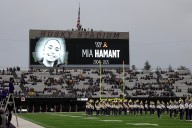 Mia Hamant, Washington soccer star, dies at 21 from rare kidney cancer