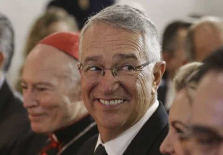 Ricardo Salinas Pliego acusa a Sheinbaum de buscar la quiebra de TV Azteca