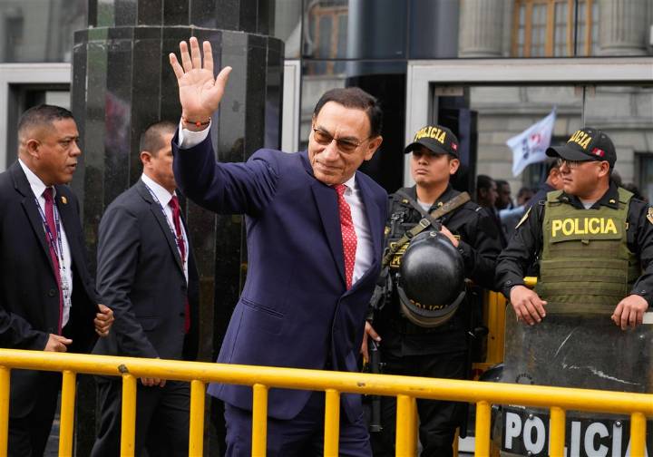 Peru sentences former President Vizcarra to 14 years in prison for corruption