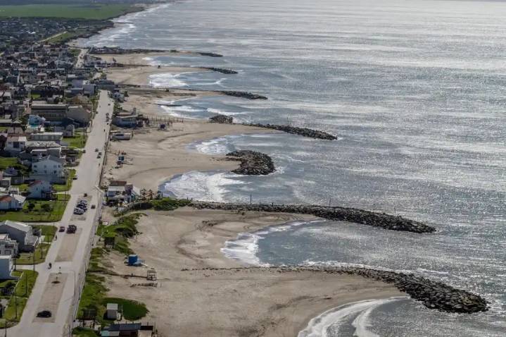 Mar Chiquita avanza en modelo de playa y costa sostenible