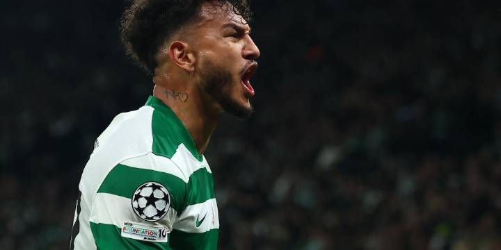 El colombiano Luis Javier Suárez fue destacado como el máximo goleador de la segunda división de España: así fue la ceremonia