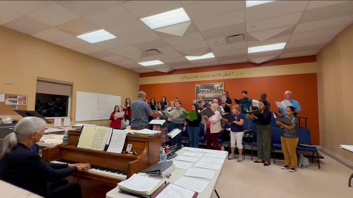 Flight cancellations impact Tampa choir's papal performance